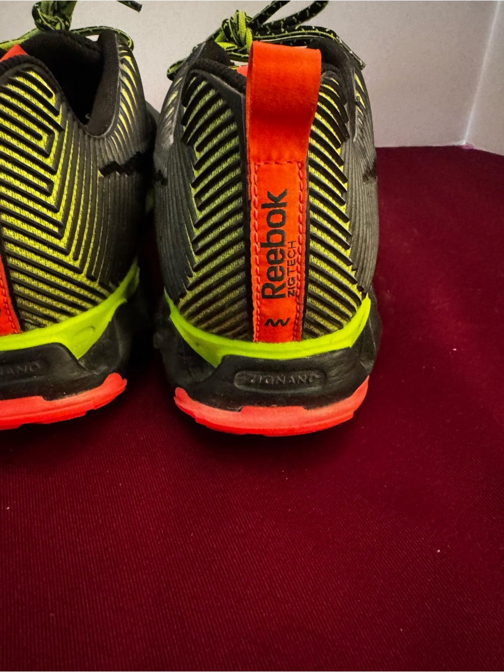Reebok Zigmaze Lime Running Sneaker Men 9 Athletic Marathon Neon Zigtech EUC - Picture 4 of 16